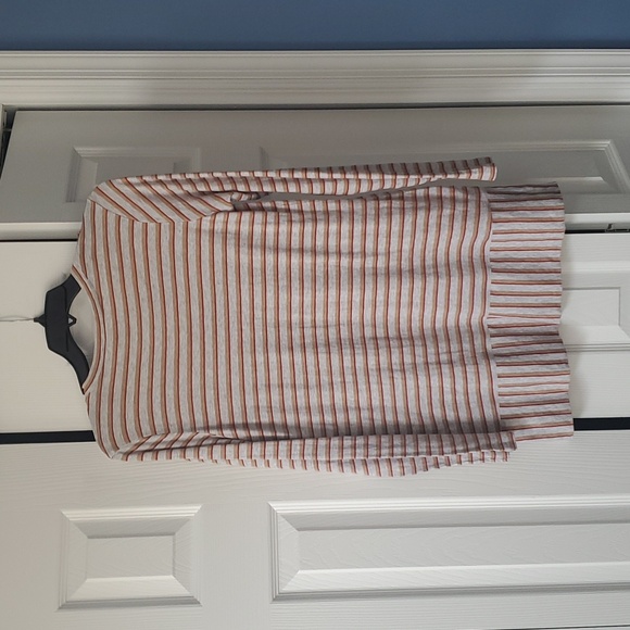 cabi #3055--skipper tee - Picture 4 of 4